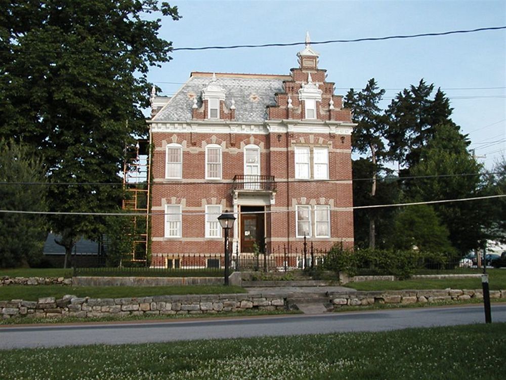 Herzog Mansion Hotel Hermann Exterior photo